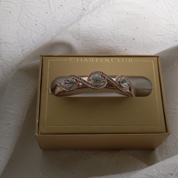 Beautiful Rose Gold-Tone 3 Crystal Wavy Bangle - Picture 3 of 5